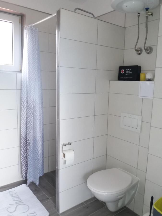 Apartman Luka Kastela Exterior photo