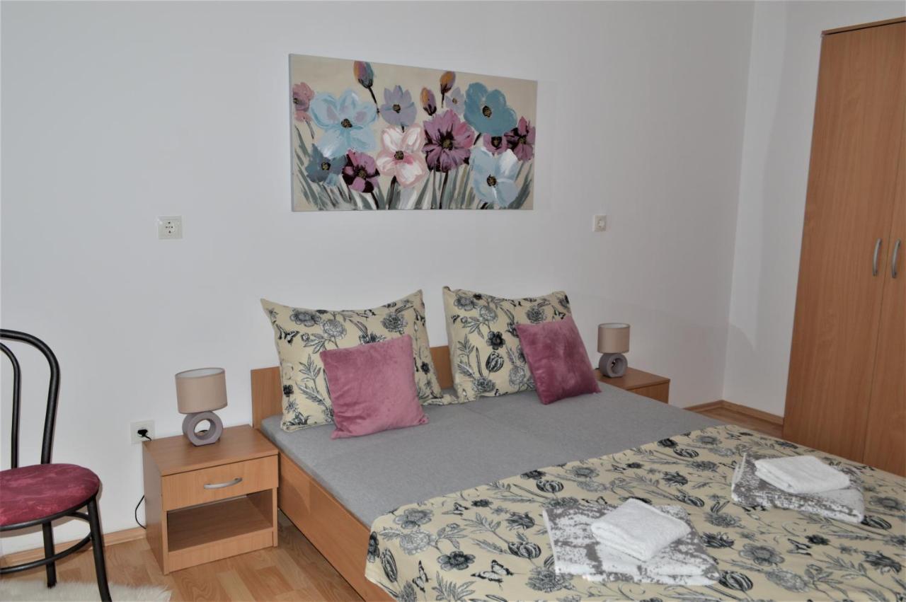 Apartman Luka Kastela Exterior photo