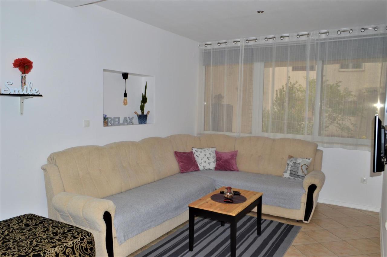 Apartman Luka Kastela Exterior photo